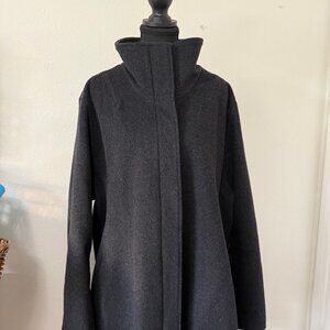 Pendleton Wool Blend Car Coat with Iconic Glacier Stripe Lining -EUC-XL